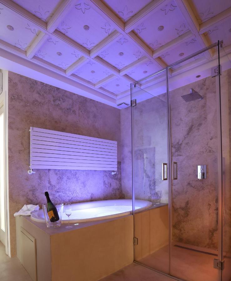 Palazzo Stapane Home Suite 9 - Luxury Living مونوبولي المظهر الخارجي الصورة