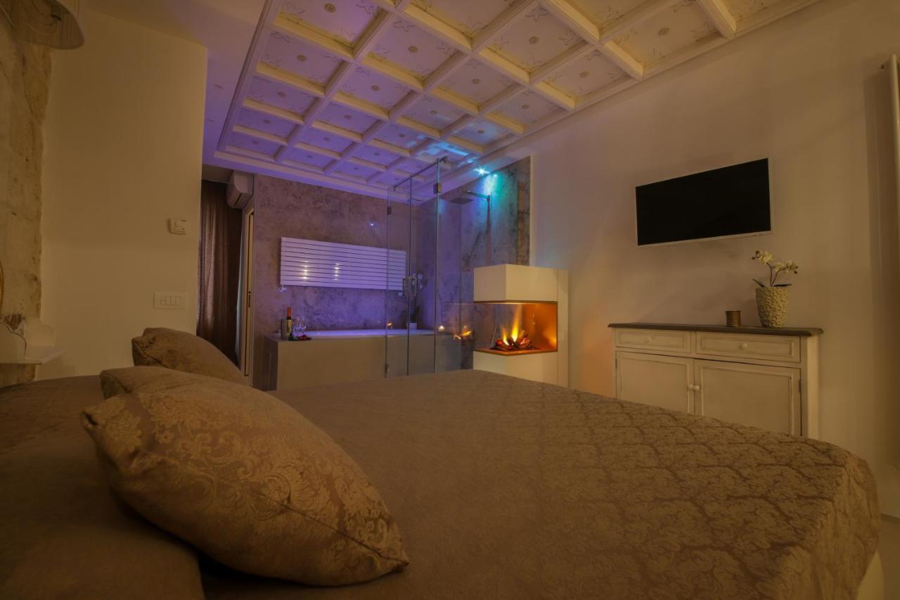 Palazzo Stapane Home Suite 9 - Luxury Living مونوبولي المظهر الخارجي الصورة